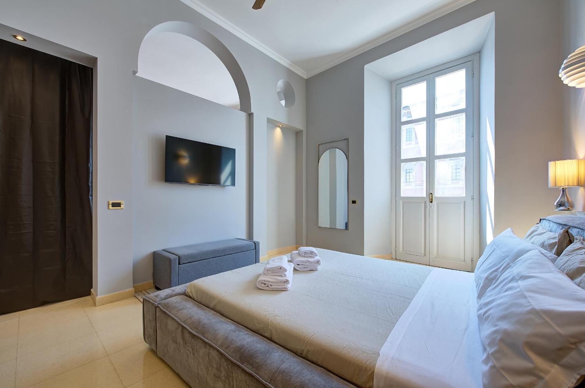 Irex Colosseo & Fori, Elegant 3 Rooms Apartment *